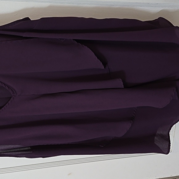 TORRID WOMENS SIZE PLUS 2 Elegant Purple Plum Sleeveless Top TANK - Picture 3 of 5